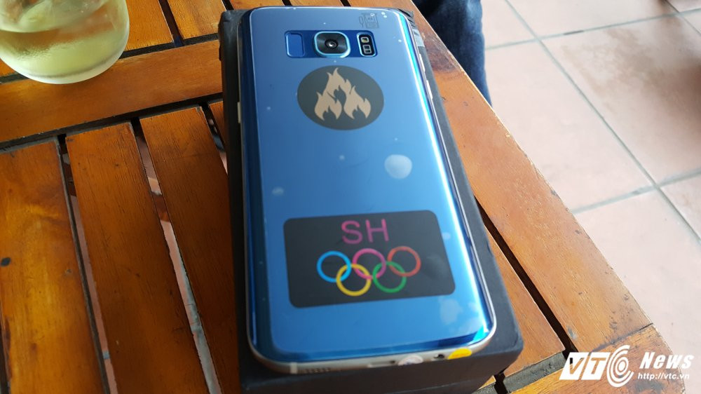 Hinh anh Vua moi ra mat, Samsung S8 da co hang nhai gia 3,8 trieu dong 7