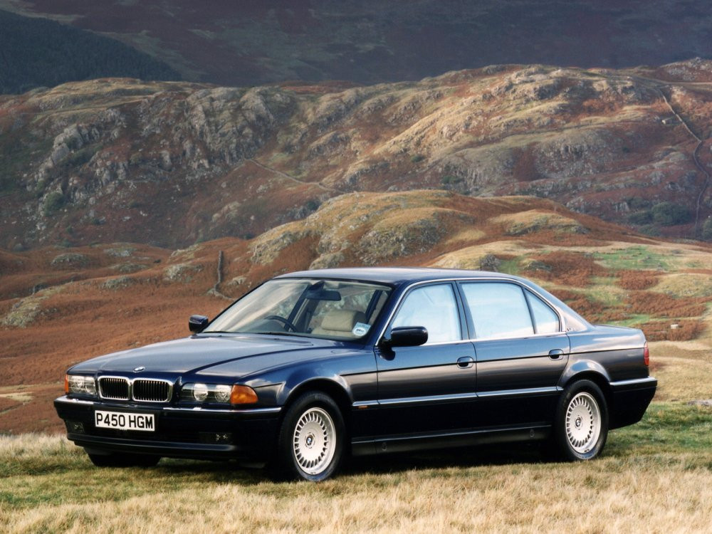 bmw_750il_uk-spec_2