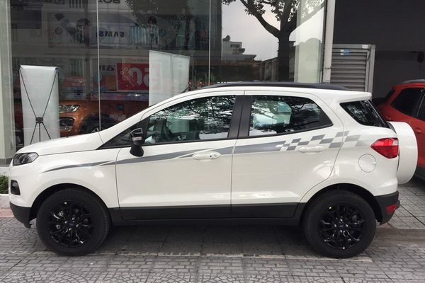 ford-ecosport-2017-black-edition-011