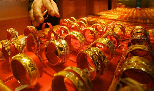chinese-market-gold-watches1