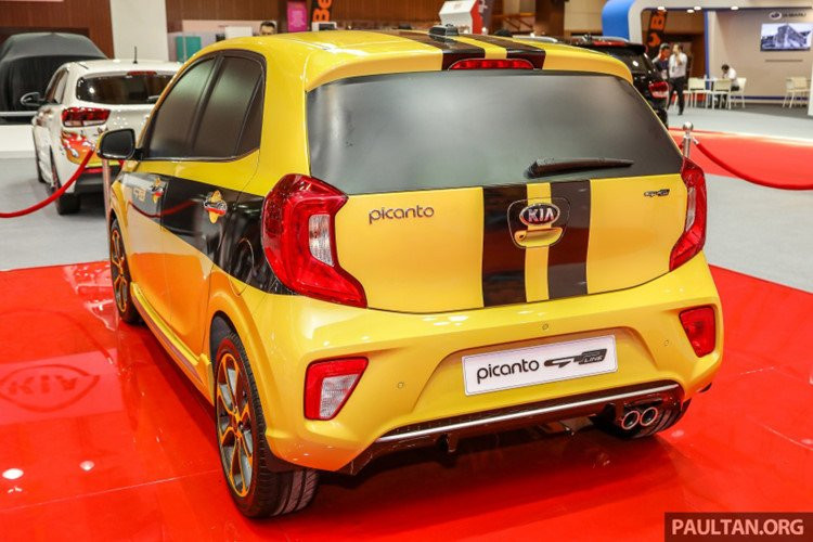 kia-morning-2018-gia-chi-hon-300-trieu-dong-vua-len-ke-gay-sot 4