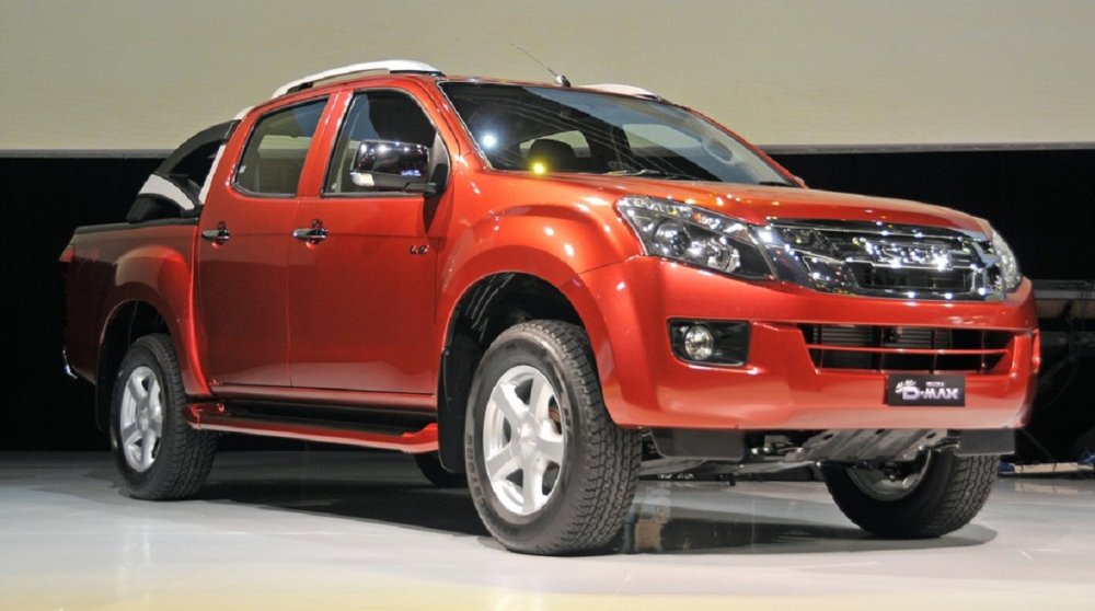 giam-gia-khung-cho-xe-ban-tai-isuzu-d-max-con-hon-400-trieu-dong-1