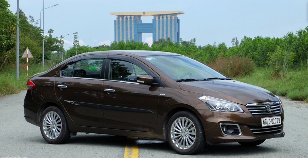 111831-suzuki-ciaz-2017-1-1 9