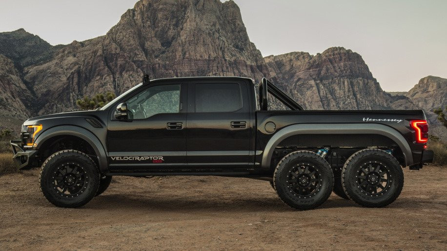Hennessey VelociRaptor 6x6 - khung long 6 banh gia 349.000 USD hinh anh 4