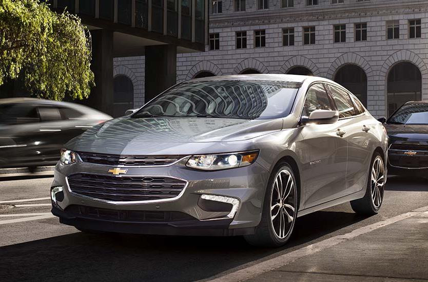 2017-Chevy-Malibu-Hybrid-sedan_001