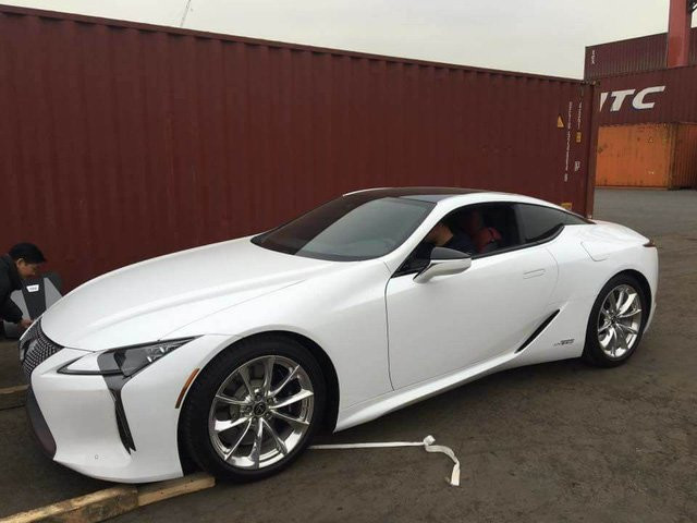 Lexus LC 500h thứ hai xuất hiện tại Việt Nam - Ảnh 3.