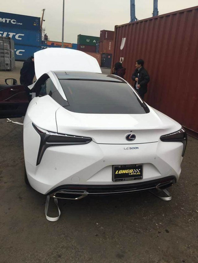 Lexus LC 500h thứ hai xuất hiện tại Việt Nam - Ảnh 4.