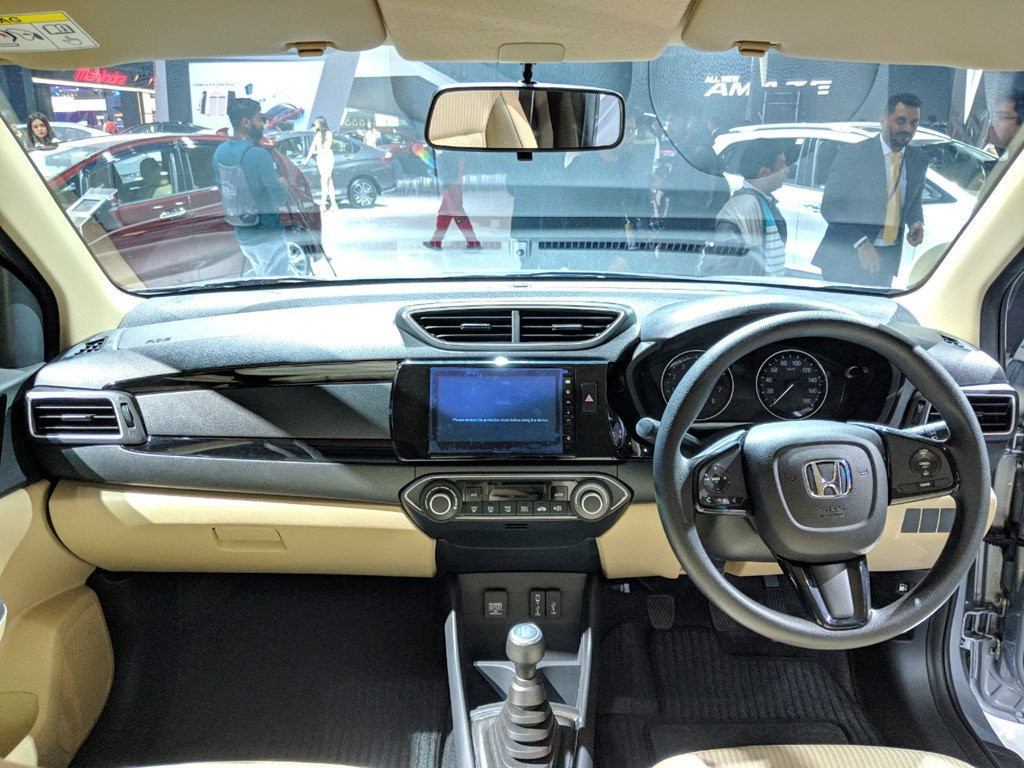 Honda Amaze - doi thu Hyundai Grand i10 sedan hinh anh 6