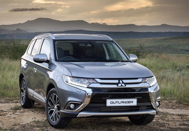 mitsubishi-Outlander-2018-mau bac