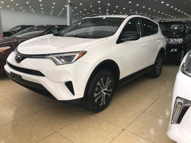 suv-co-nho--toyota-rav4-2017-dau-tien-tai-viet-nam-co-gia-2-ty-dong_212050849