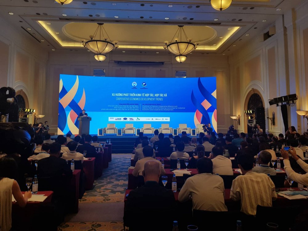 32802580_1025624587602394_1921762887299235840_n