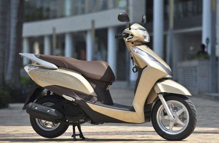 e-am-honda-lead-2016-duoc-dai-ly-ban-ra-duoi-gia-de-xuat1468493158