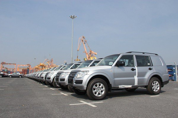 thi-truong-o-to-nhap-khau-van-minh-theo-chinh-sach-56-.1717