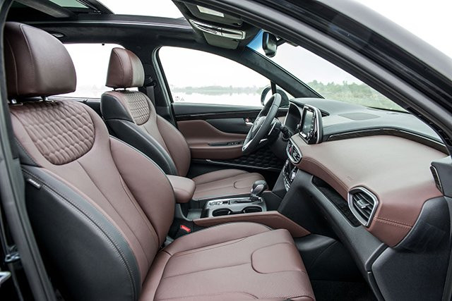 Chinh-thuc-ra-mat-Hyundai-SantaFe-the-he-moi-gia-tu-995-trieu-dong-santafe-2019---noithat---10-1547010589-width640height427