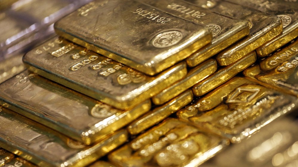 gold-shares-mysterious-trade
