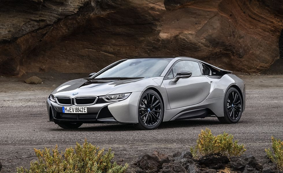 2019-bmw-i8-coupe-1551888099 4