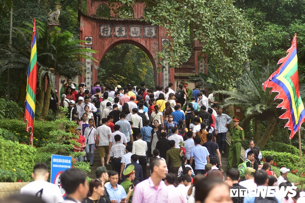 den-hung-2-4-1508560