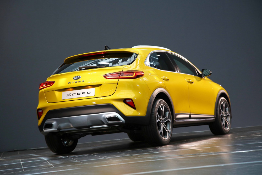 401eb313-2020-kia-xceed-3