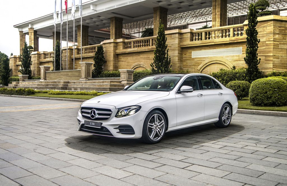 E-Class 2019-10719-4