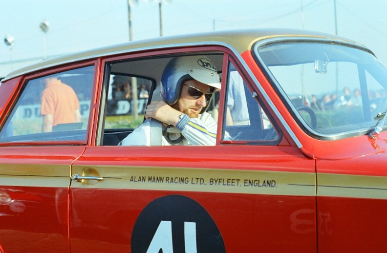 640c4bed-1965-lotus-cortina-4 4