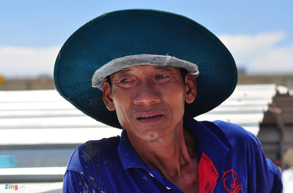 Ngu dan rot nuoc mat vot hang tram tan ca chet de u phan hinh anh 4