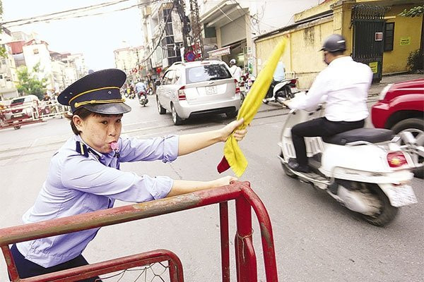 lái tàu,tai nạn giao thông đường sắt,lương thấp,nhân viên gác chắn
