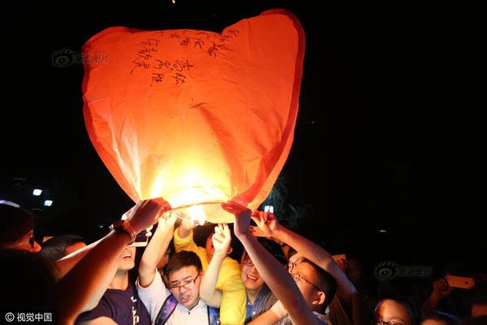 Ben trong 'cong xuong thi dai hoc' lon nhat Trung Quoc hinh anh 8