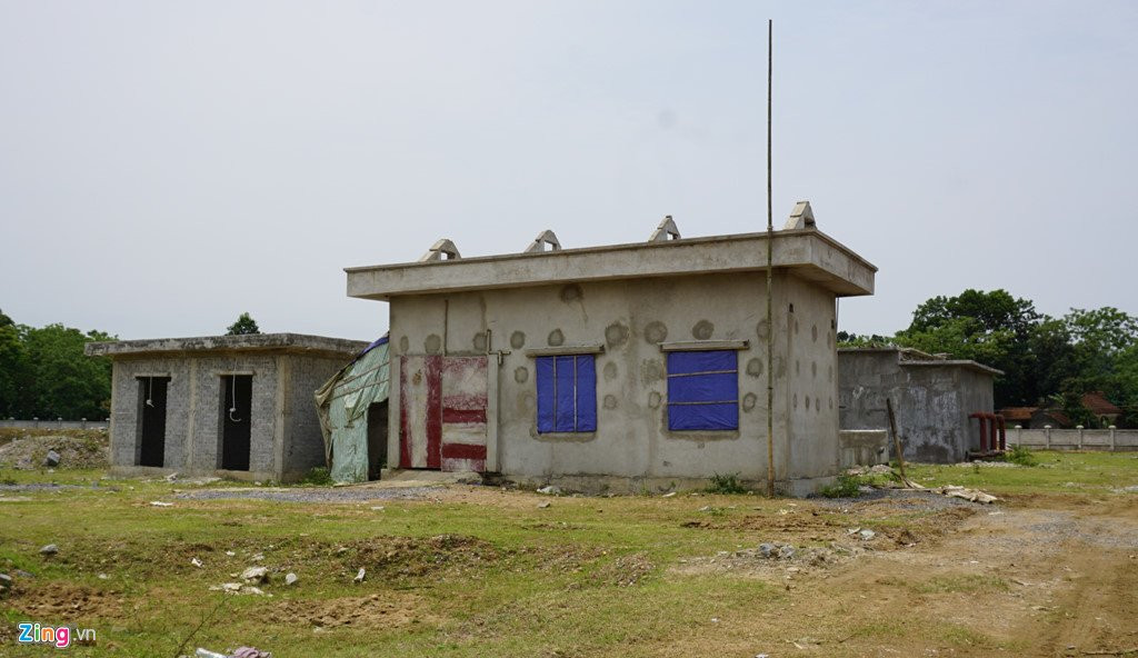 Hang nghin nguoi 'khat nuoc' ben du an hon 80 ty dong bo hoang hinh anh 2