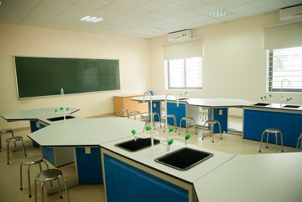 Phong thi nghiem hoa sinh 4