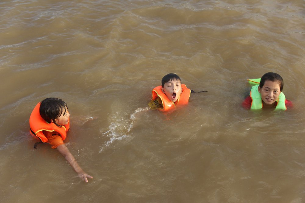 bãi tắm,nắng nóng,Hà Nội