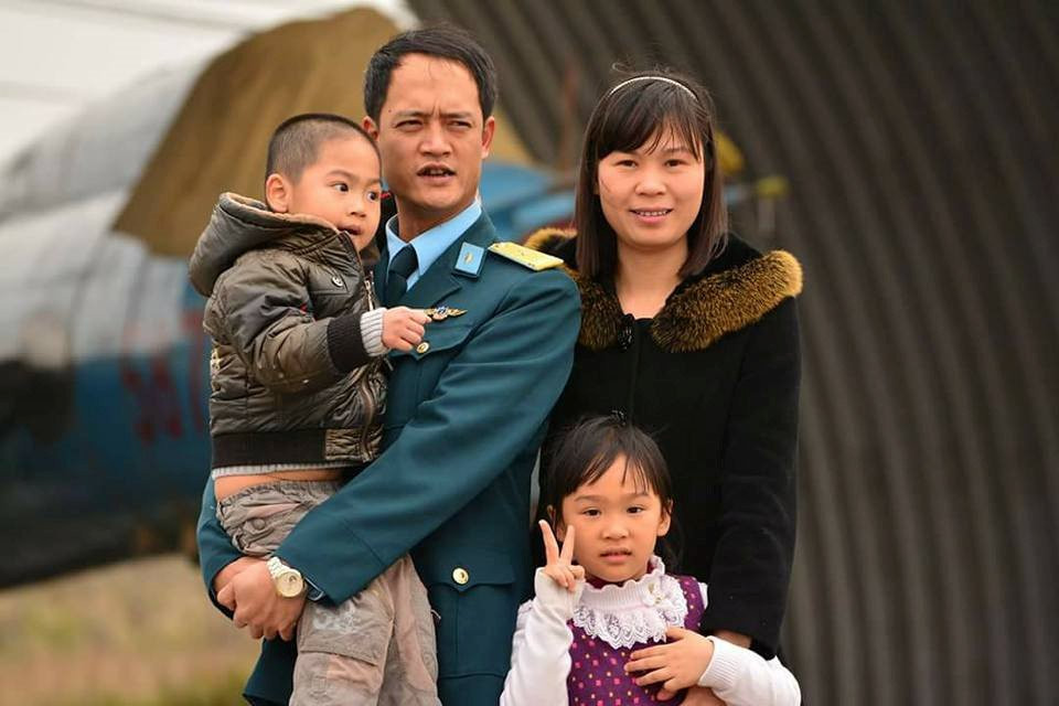 Than nhan phi cong Su-22: 'Khong ngo nguoi hy sinh la anh' hinh anh 3