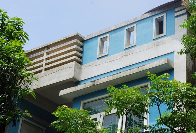 Thi cong cau vuot hon 200 ty lam hong gan 40 nha dan hinh anh 2