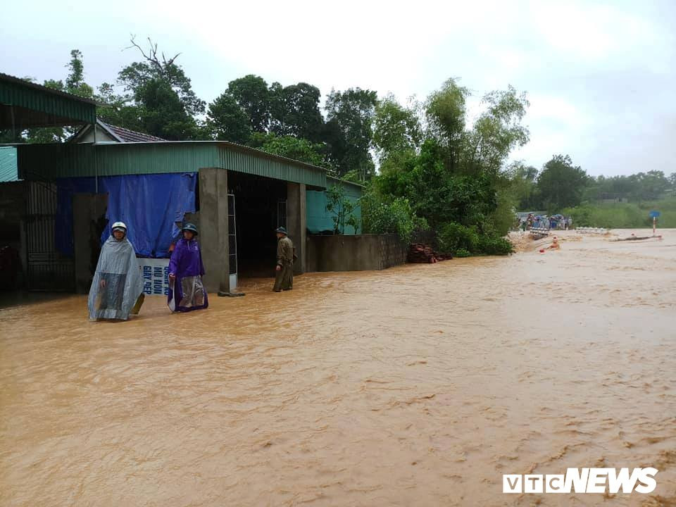 39406799_1946043335454609_8386273985922334720_n 14