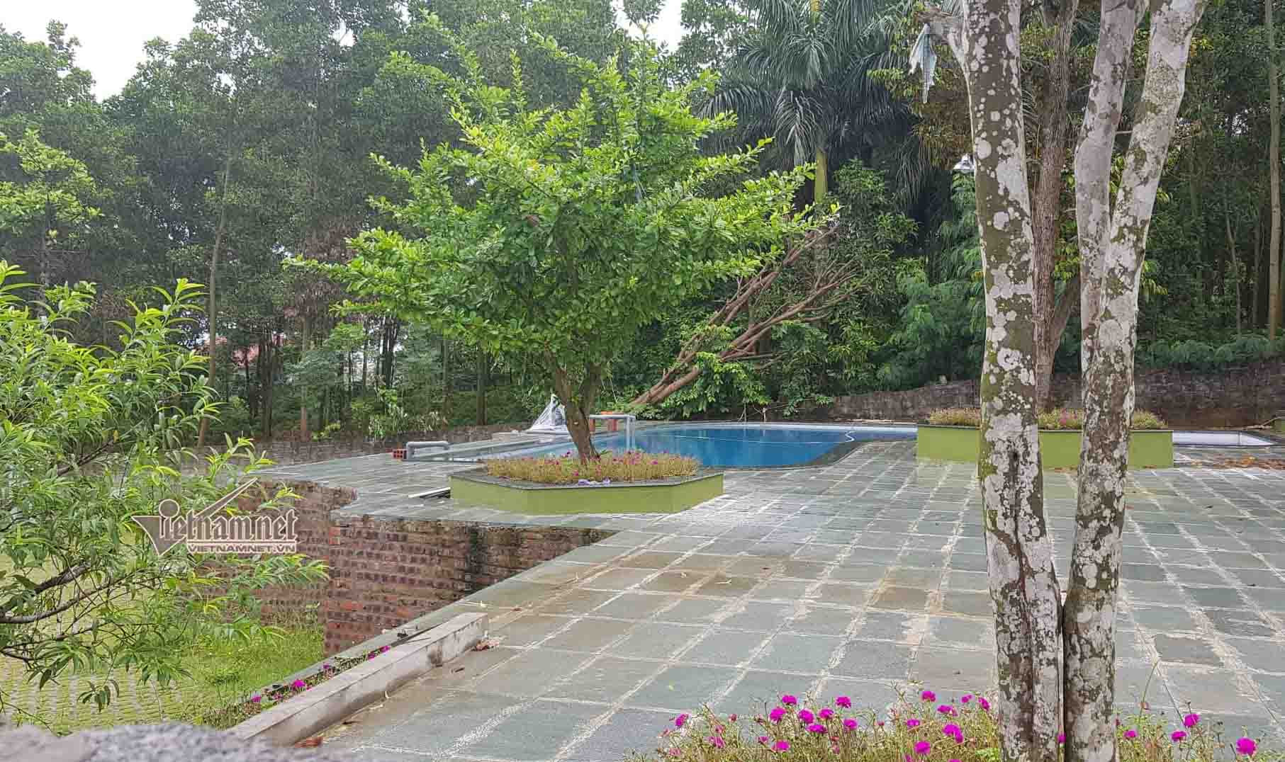 Bí ẩn dãy biệt thự mọc trên đất rừng ở Vĩnh Phúc