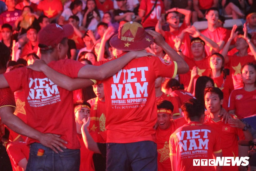 40159715_265894270714194_466330867346702336_n 13