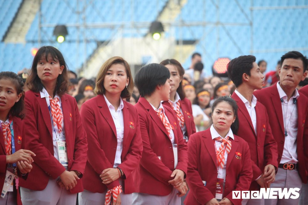 40528698_328849847885389_8580999359217270784_n 21