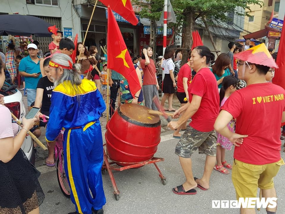 40614732_312000022896875_5651006329544769536_n 14