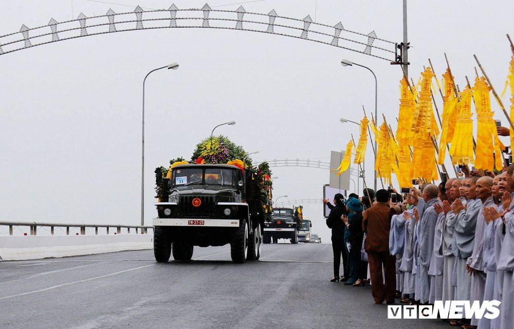 42582124_579170105836905_1336774662113198080_n