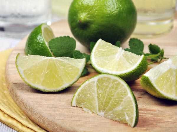 bai-thuoc-tai-nha-tri-gau-tren-da-dau