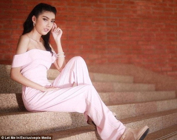 3E95CA9600000578-4345434-image-m-23_1490352312612