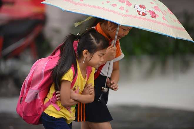 Nguoi Ha Noi trong gio lanh dau mua hinh anh 5