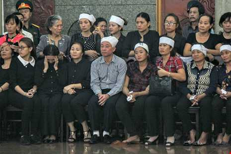 Trực tiếp: Bắt đầu lễ truy điệu 3 phi công hi sinh - ảnh 14