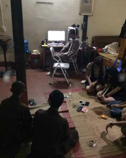 su-thay-danh-bac-voi-3-co