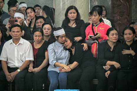 Trực tiếp: Bắt đầu lễ truy điệu 3 phi công hi sinh - ảnh 9