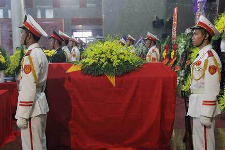 Trực tiếp: Bắt đầu lễ truy điệu 3 phi công hi sinh - ảnh 4