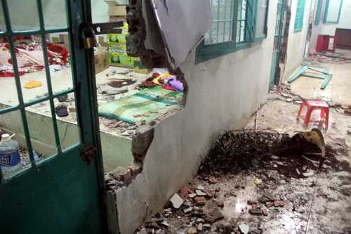 21h, nhiều học viên mới trong phòng quậy phá rồi đập cửa kéo theo nhiều người cùng trốn ra ngoài Trung tâm cai nghiện Đồng Nai (xã Xuân Phú, huyện Xuân Lộc, Đồng Nai) đi ra Quốc lộ 1, cách đó khoảng 3 km. Một lỗ tường lớn có thể chui người qua lọt được các học viên đục nhằm thoát khỏi phòng.