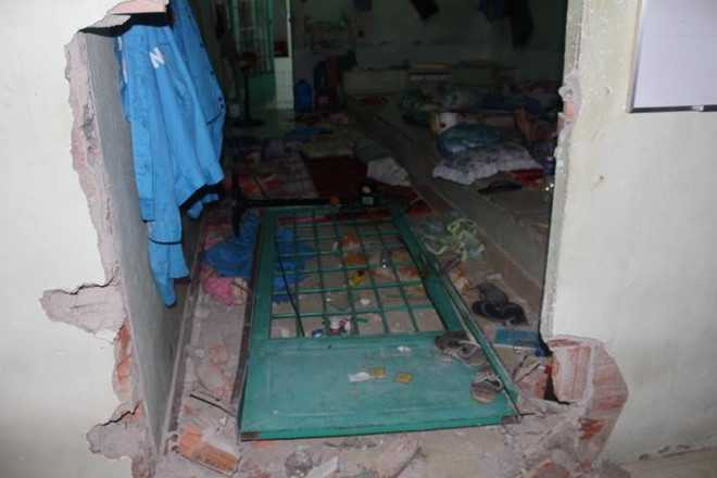 Vụ 600 học viên cai nghiện trốn trại: Đưa một đối tượng cầm đầu đi giám định tâm thần - ảnh 2