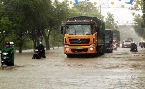 Tỉnh Bình Định hôm nay nhiều điểm ngập sâu do lũ. Ảnh: N.X