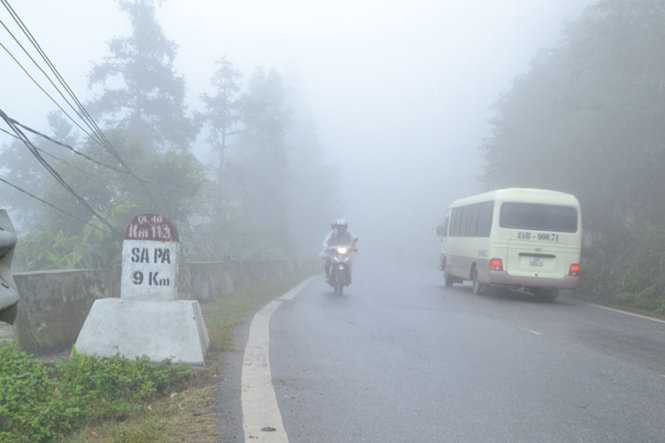 Nhiệt độ tại Sa Pa giảm mạnh - Ảnh: HỒNG THẢO