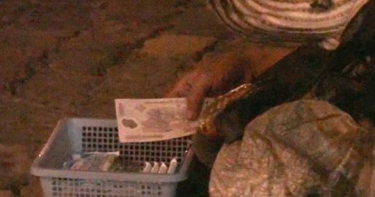 Rất nhiều người cho tiền mệnh giá cao